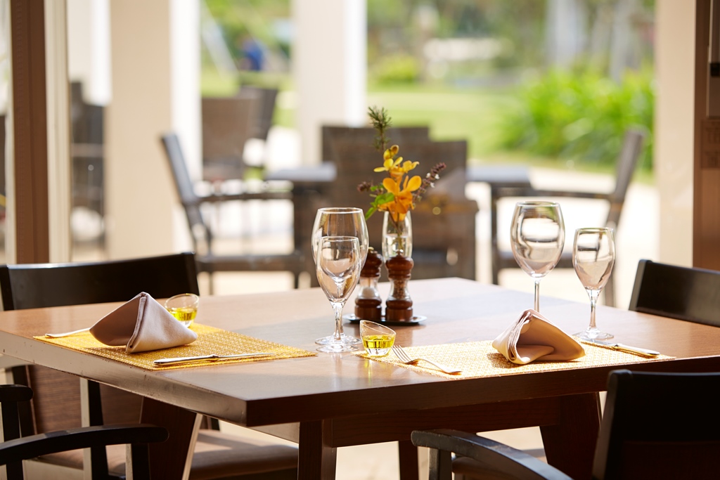 サンコーストカフェ, ファイアーサイドテラス, オーシャンガーデン, 真栄里ボールルームの施設画像1