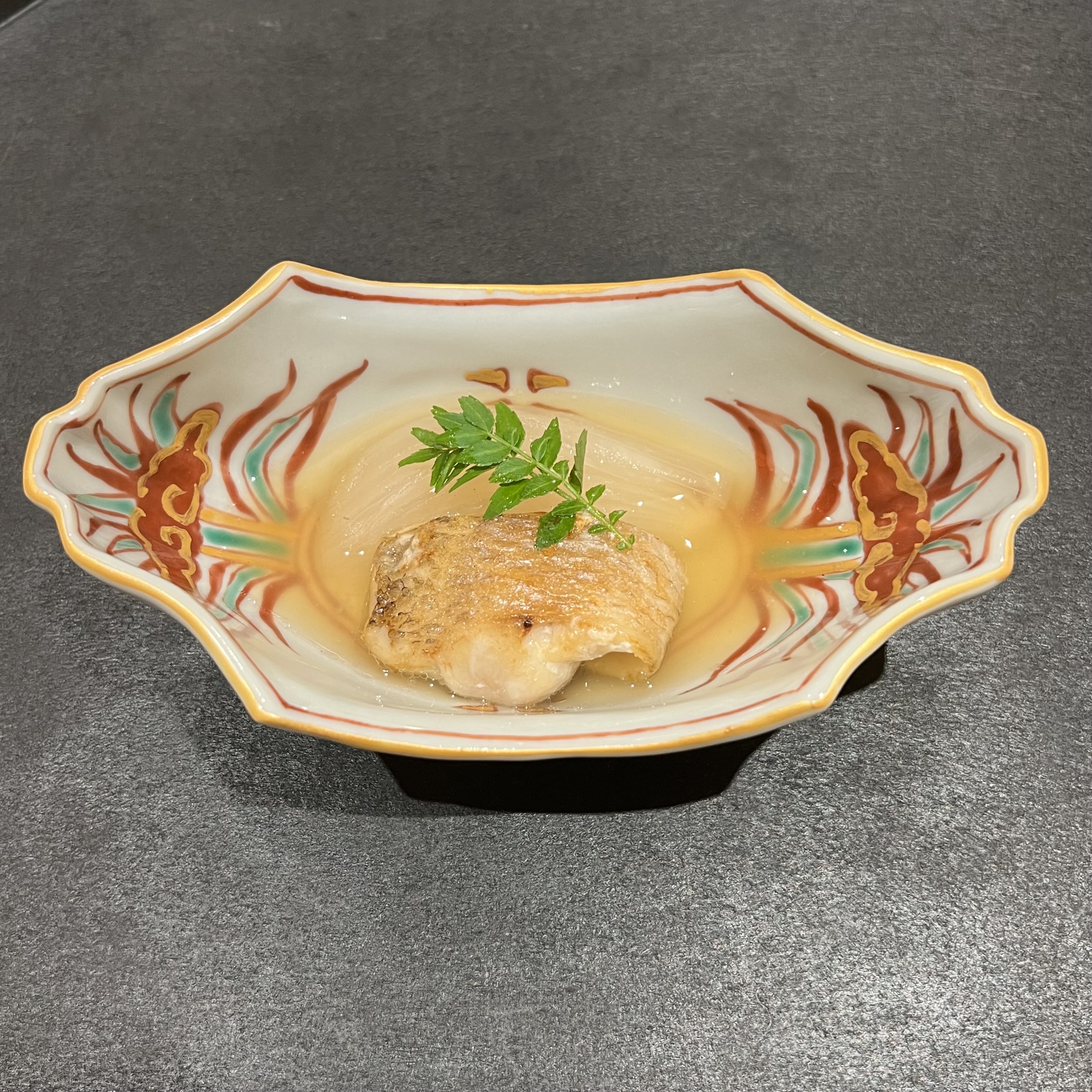 鮨 こん藤」(港区-寿司-〒106-0044)の地図/アクセス/地点情報