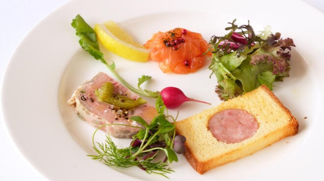 ブラッスリー ポール・ボキューズ 銀座 - Restaurant Guide