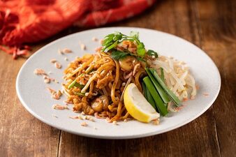 アジア×エスニックダイニング 新宿ランブータン - Restaurant Guide
