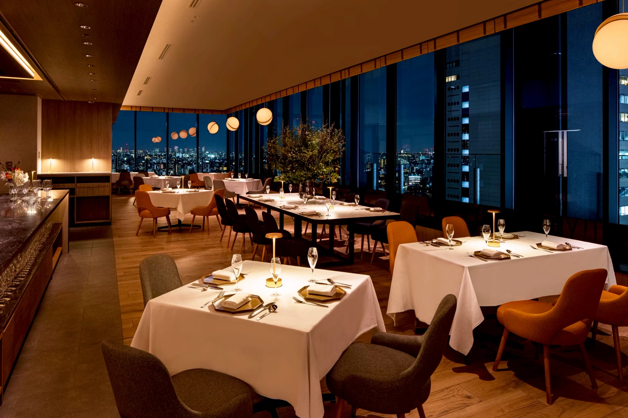 MOSS CROSS TOKYO - Restaurant Guide - TableCheck