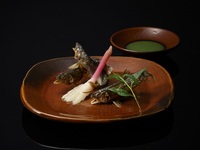 《伊兵衛》季節限定『鮎づくし』