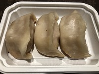 【T.O.】肉汁たっぷり　焼き餃子(３個)