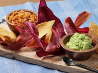 ローストカリフラワーのフムスとワカモレ