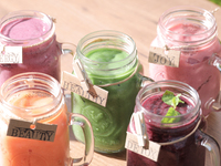 スムージー　【JOY】　～老化防止＆免疫力アップ/ピタヤ、マンゴー、バナナ、ニンジン、アーモンドミルク、チアシード～