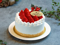Amaou Premium Christmas Cake (18 cm in diameter)