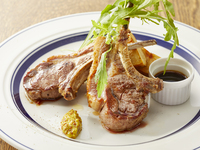 【テイクアウト】骨付き仔羊肉の炭火焼き（2本）