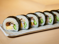 鮨 かねさかの太巻き