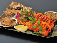 Assorted Black Throatfish, Abalone, and Lobster (2 each) 《Special Price for Shareholders》