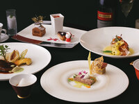 【完全予約制】☆クリスマスディナー☆ホテルシェフたちによるクリスマスだけの限定フルコース☆12/24