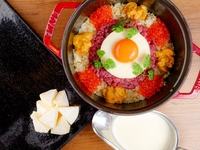 Instagram、会員限定【百名店2021選出記念年末肉納めコース　〜チーズ尽くし〜】＊『和牛の雲丹・蟹ユッケドッグ』『厳選ヒレのチーズサンド』『究極のクアトロチーズリゾット』をお召し上がりいただけます。¥11,000-(消費税込、サービス料込、ドリンク代込)提供期間12月15日迄。