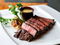  前菜2品 + ホルスタインフィレステーキのランチセット