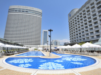 宿泊者優待・大人 【デイプール入場料】 【土日祝盆 8月】 終日（9:00～17:30）