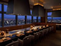 【Weekend】【Limited Special Deal】"Megumi" Dinner Course with 2 hour free-flow Moet & Chandon (For 2 Guests)