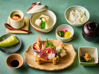 [Lunch] Sashimi set meal