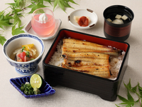 「夏季限定」浜名湖産うな重　白焼き　半身