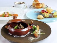 お得！【百年カレーパイ土産付】プリフィックスランチ　－秋－　