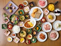 [Breakfast] A wide variety of Japanese and Western buffet dishes