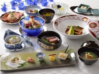 Seasonal Kaiseki Course: Mizuhikisou Kaiseki Course (Available from July 1st)