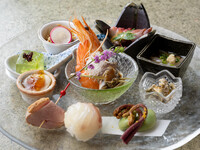 【ショート会席コース】　軽めのコース+プラスアップ飲み放題1.5時間付き