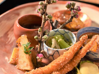 [21,000 yen course] 10 seasonal dishes