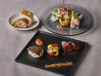 [14:00 seat] Weekend grill lunch with a glass of sparkling wine, 2 types of main dishes to choose from fish or meat + dessert & coffee plan