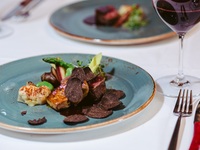 【ディナー/ダイニング席】Tasting Course　H　1番人気のコースをダイニングで