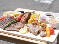 Plenty of meat, BBQ mood plan with 2 hours of all-you-can-drink included, limited time only until October 31st!