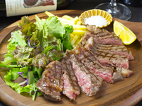 【120分飲み放題付（90分L.O）】●8,000円●豪華◎特選牛肉ビステッカ、ドルチェ３種盛り