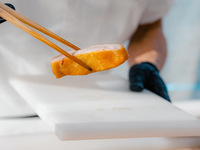 〈夜〉 ロース・ヘレセット