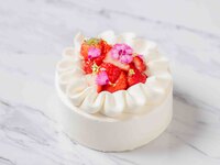 Strawberry Whole Cake 12cm / 4,500JPY
