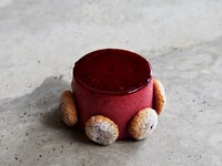 ヴィオレ(直径約6cm)