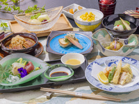 レストランパーティープランB　和食特別会席（おまかせ7品の会席料理）+フリードリンク4種