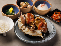 国産カンジャンケジャンがメイン旬のランチコース 8品