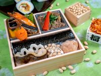 [Kobe Tamura] Herring Roe, Conger Eel, and Sakura Shrimp Ehomaki Bento 🍱 ★Oval Points Program Member Price