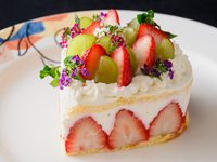 Anniversary plan "Soleil Course" 16,500 yen [1 drink for toast, whole cake] Japanese black beef sirloin ☆ Private rooms available