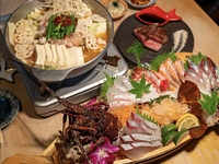 [ความพึงพอใจที่หรูหรา! ] ซาซิมิ เนื้อวากิวดรายเอจคอร์สพิเศษ