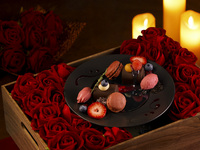 [Limited Time Offer] "Casual Valentine's Day Dinner Course" for two with 10,000 tropical fish. 7 dishes total. *For 2 people. Weekday only.