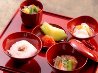 オプションスペシャルプライスメニュー　お食い初め膳〈料理全5品〉