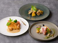 [Pranzo del mese] Tutti e 4 i piatti per gustare sia piatti di pesce che di carne, inclusa una bevanda a scelta (limitatamente alla prenotazione del tavolo)