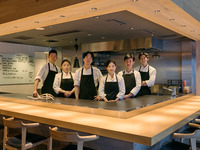 SIX VISAGES 　-六つの顔、それぞれの物語-