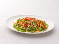 【アラカルト】34.豚肉とピーマンの細切り炒め（青椒肉絲）中盆