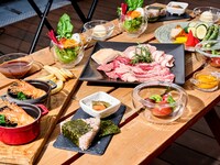 【夏季限定】開放的なテラスで楽しむシェフこだわりの食材を取り揃えたランチBBQ(アルコール飲み放題付き）