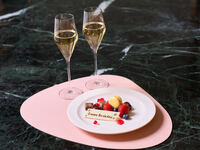 コースデザート皿へのメッセージサービス ＜※お食事のオーダーと一緒にご注文ください。＞