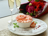 Dinner Anniversary 【大切な記念日に】乾杯シャンパーニュとアニバーサリーケーキ付 カジュアルシェアプラン 全6皿10品