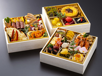 【3】慶 ～よろこび～（3段重　約19.7×19.7×17.9㎝）