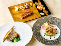 琥珀コース（ランチ）：ホタテ・旬の魚と黒毛和牛ロースステーキを堪能