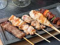 ●Hakata Meat Skewers Course (includes 2 hours of all-you-can-drink including Suntory Masters Dream)