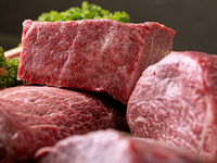 受賞牛堪能コース　2大ブランド 和牛シャトーブリアン食べ比べ100g×2（希少部位）