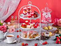 【平日・ランチ付】真っ赤ないちご尽くしのアフタヌーンティー（カフェフリー1/7～）